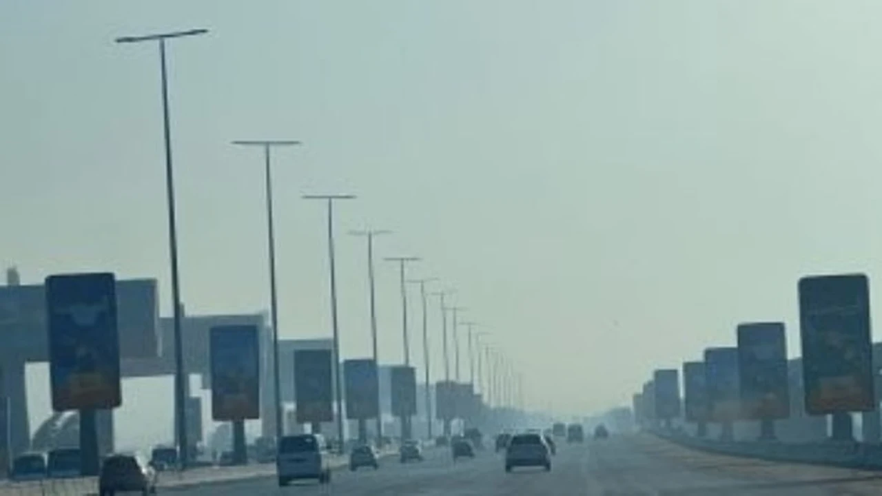 طقس الأربعاء.. تحذير من شبورة مائية ونشاط رياح مع ارتفاع درجات الحرارة السطحية